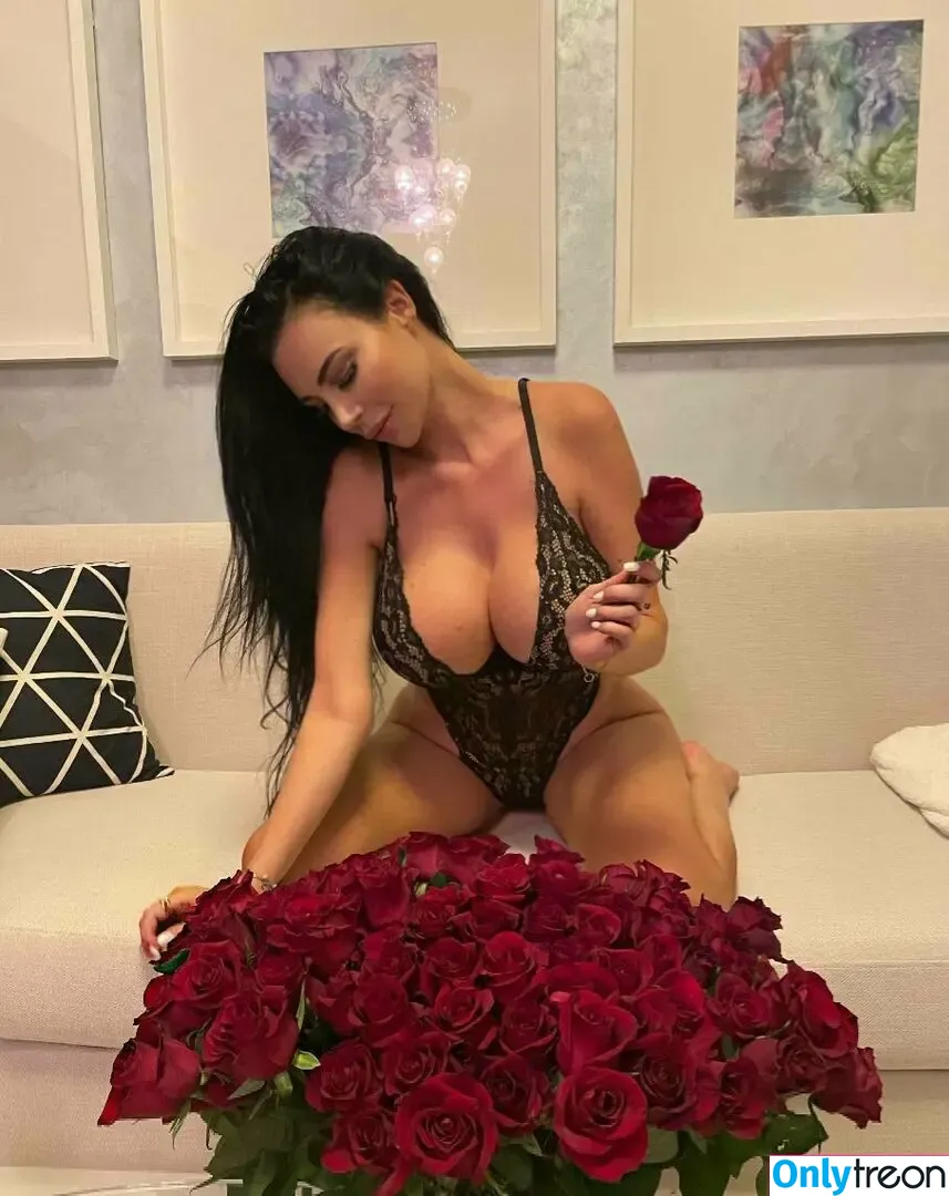 yvonne_bar nude photo #0004 (yvonne_bar_)