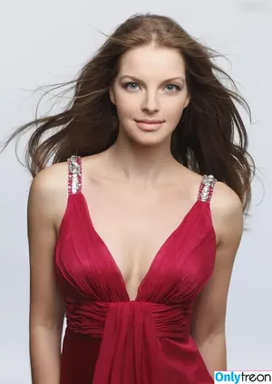Yvonne Catterfeld / yvonne_catterfeld_offiziell nude photo #0053