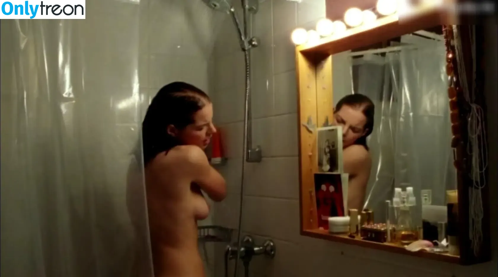 Yvonne Catterfeld nude photo #0062 (yvonne_catterfeld_offiziell)