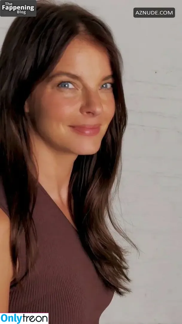 Yvonne Catterfeld nude photo #0138 (yvonne_catterfeld_offiziell)