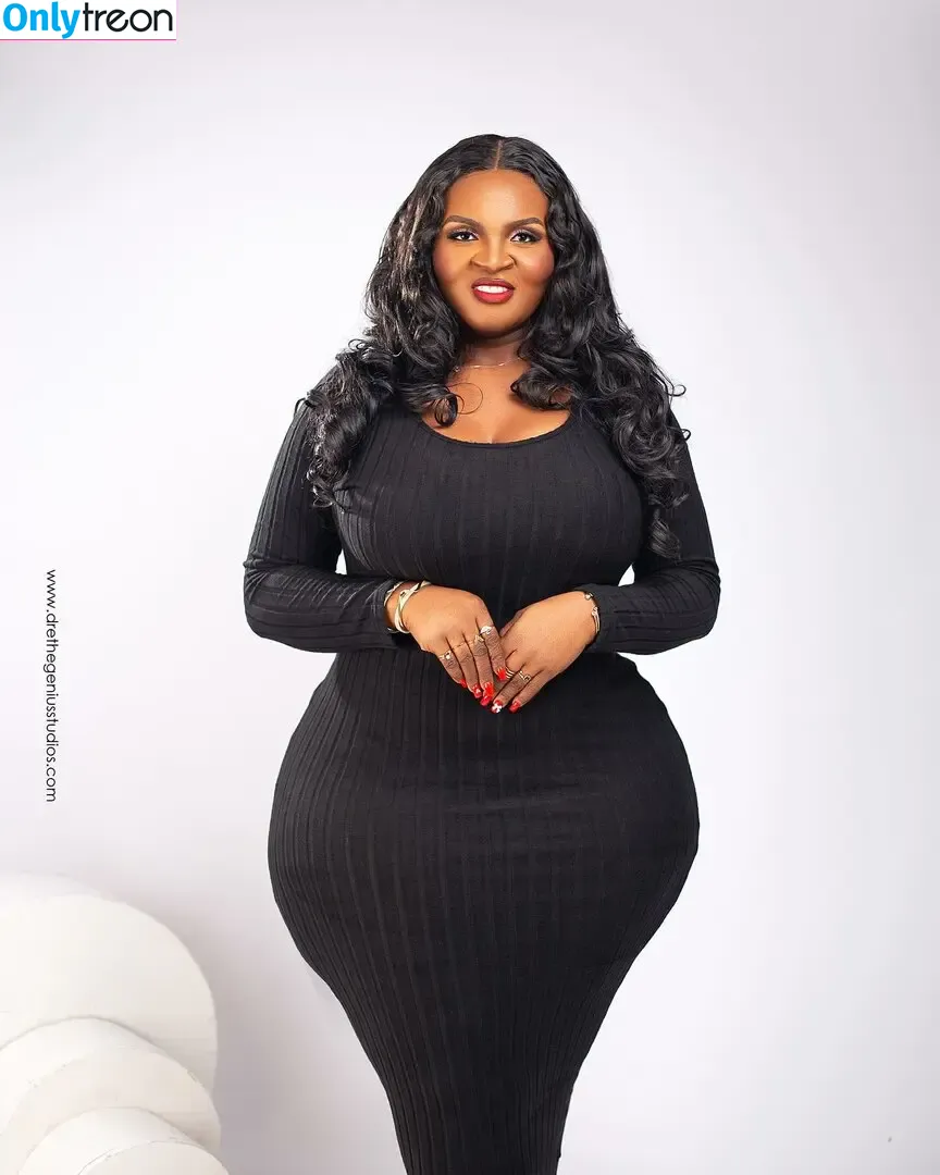 Yvonne Delali nude photo #0021 (yvonnedelali_model / yvonnedelali_model from perfectwrapgh)
