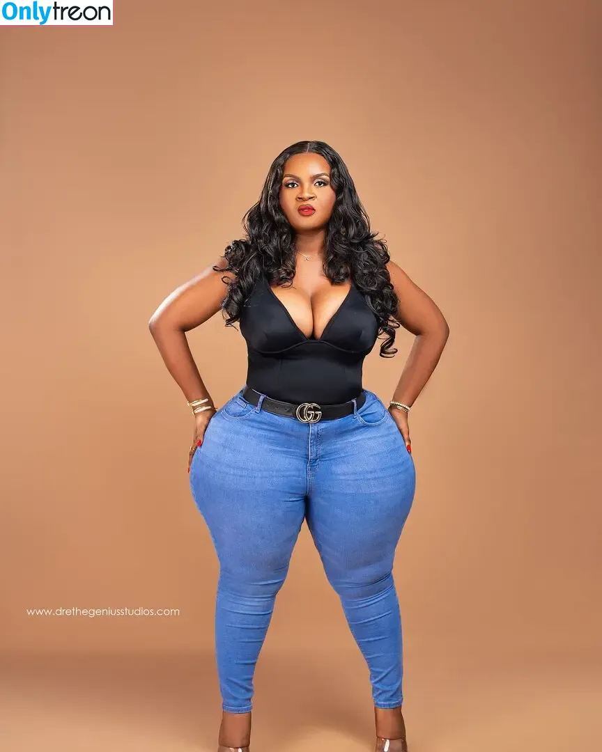 Yvonne Delali nude photo #0027 (yvonnedelali_model / yvonnedelali_model from perfectwrapgh)