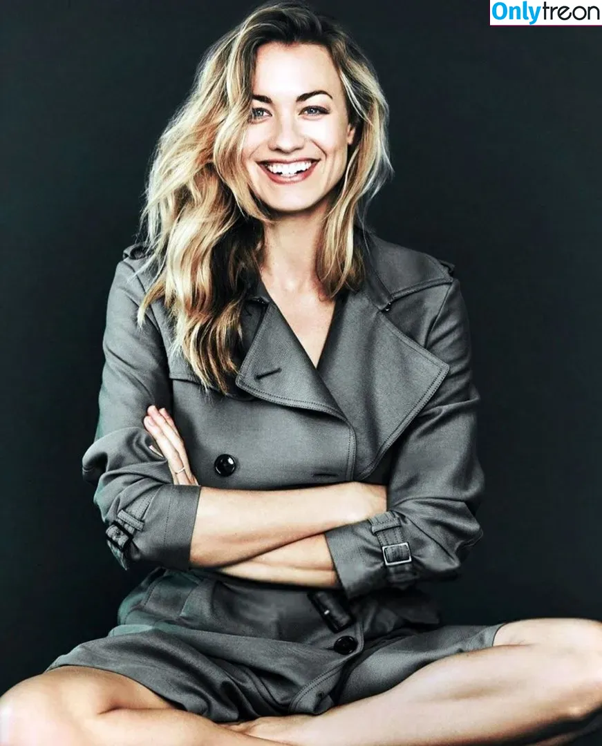 Yvonne Strahovski nude photo #0001 (y_strahovski / yvonnestrahovski)