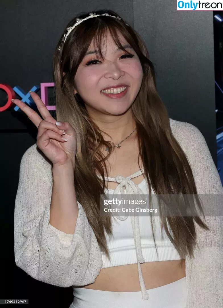 Yvonnie nude photo #0014 (yvonne817 / yvonnieng)