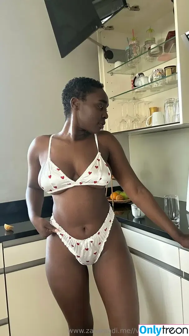 zaawaaditv nude photo #0074 (zaawadi)