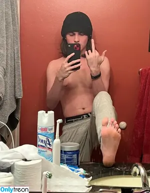 zackfootking / realzackfootking / zacklion nude photo #0001