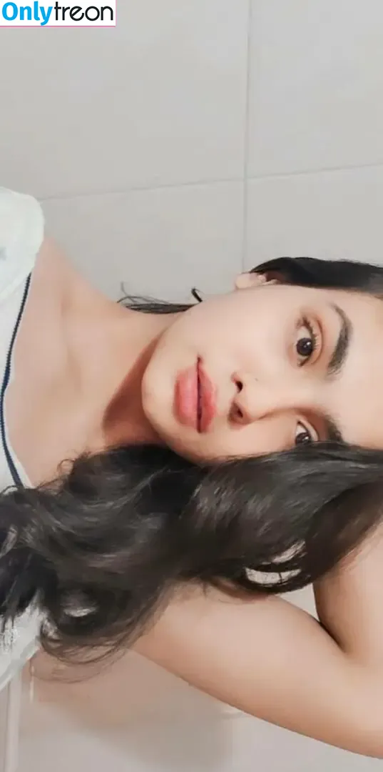 zamilah_n nude photo #0058 (Umme Zamilatun Naima)