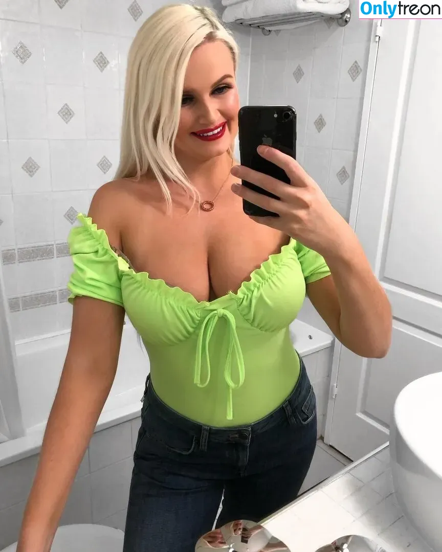 Zandra May nude photo #0035 (zandra.may / zandralee123)