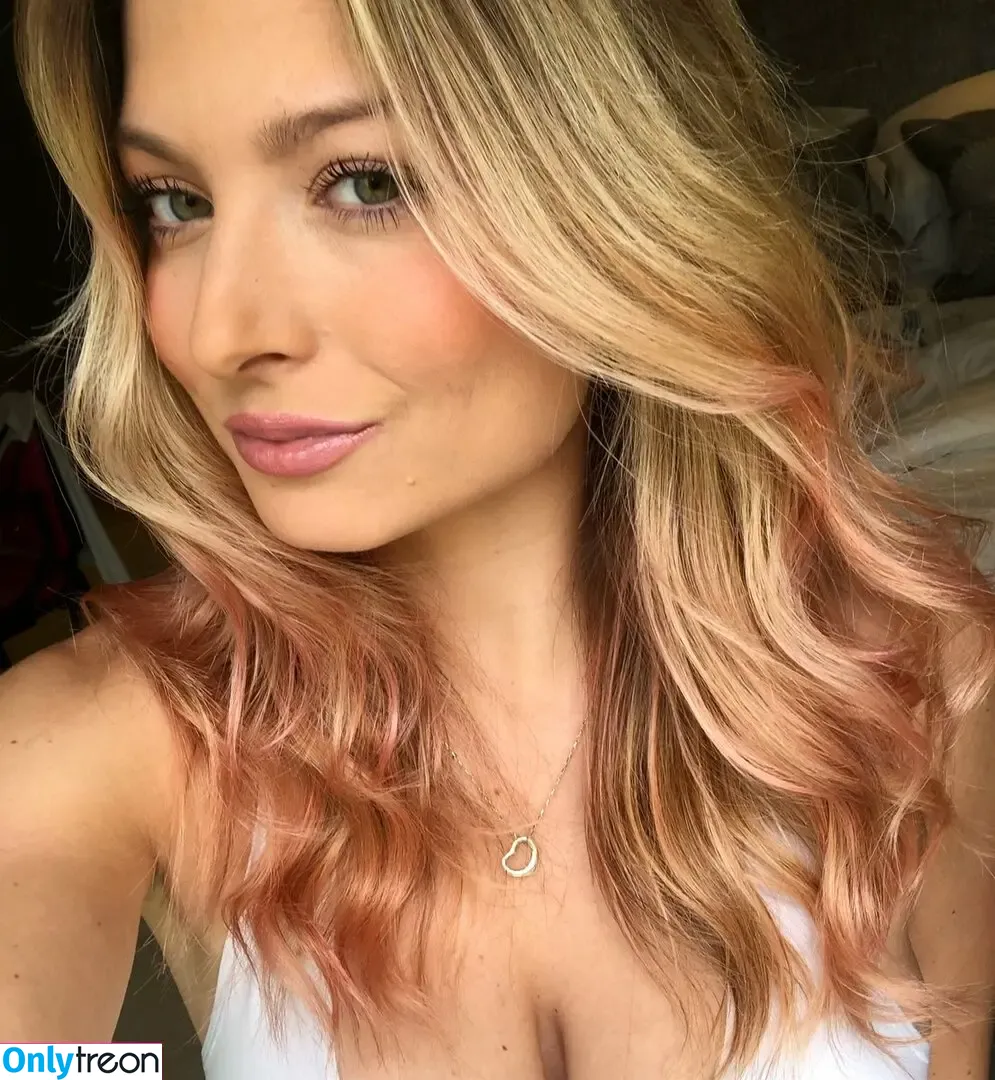 Zara Holland nude photo #0100 (zara-holland / zaraholland)