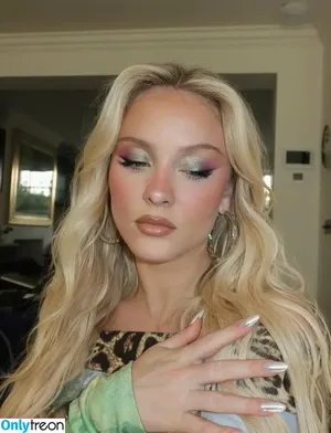 Zara Larsson / zaralarsson nude photo #1607