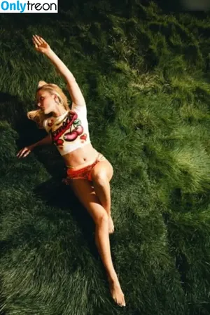 Zara Larsson / zaralarsson nude photo #1634