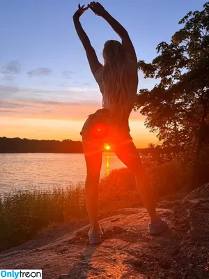 Zara Larsson / zaralarsson nude photo #1655