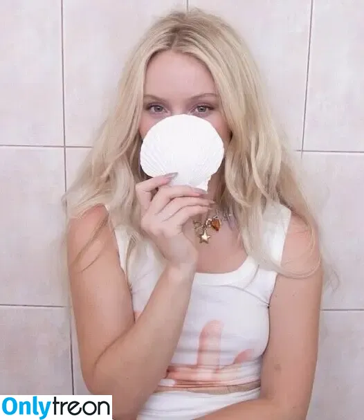 Zara Larsson nude photo #1593 (zaralarsson)