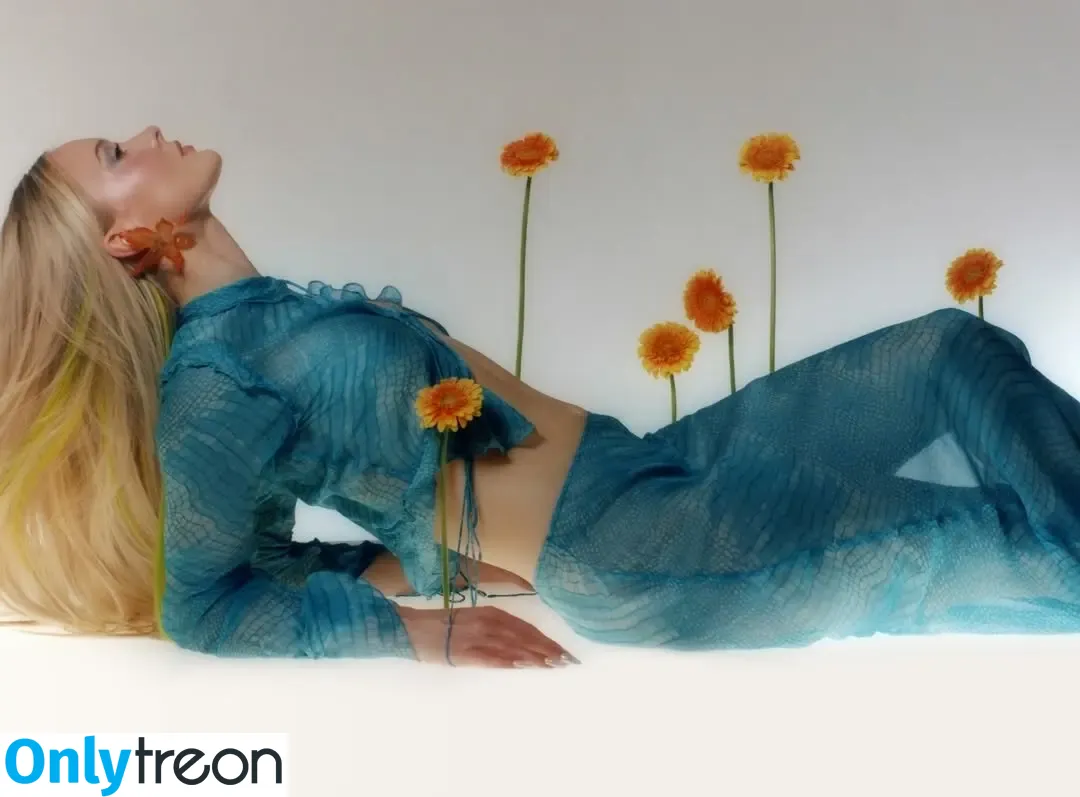 Zara Larsson nude photo #1643 (zaralarsson)
