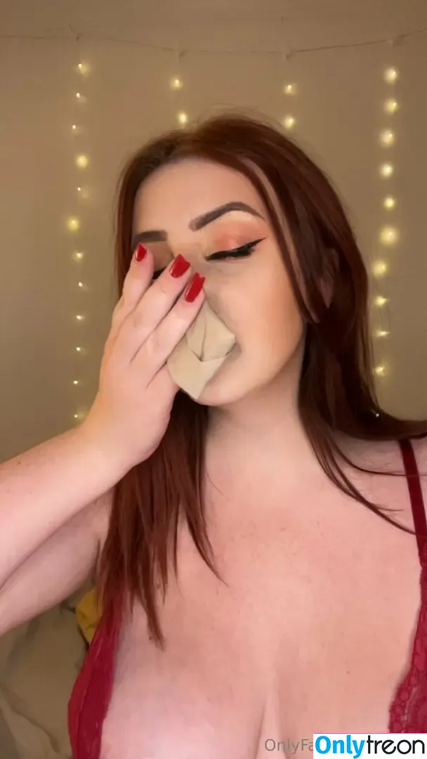 zaraa nude photo #0140 (zaraa.gg)
