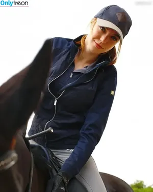 Zauberpony / Zauberponyy / ke.equilife nude photo #0003