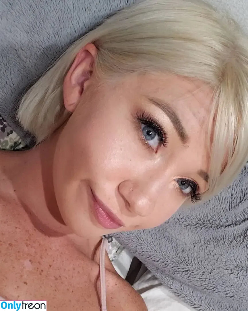 Zelda Morrison nude photo #0012 (zelda_morrison_star)