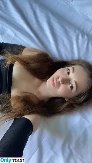 zeldablanc / sweetsforzelda / thisisthezen nude photo #0043