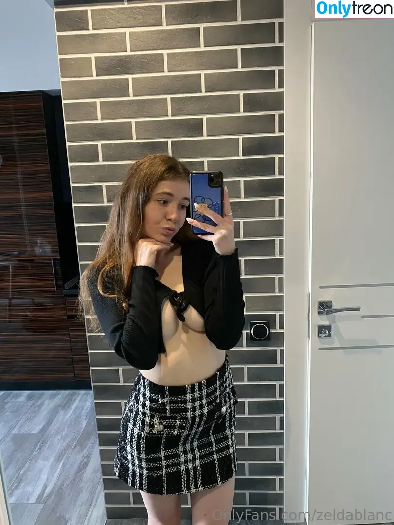 zeldablanc nude photo #0039 (sweetsforzelda / thisisthezen)