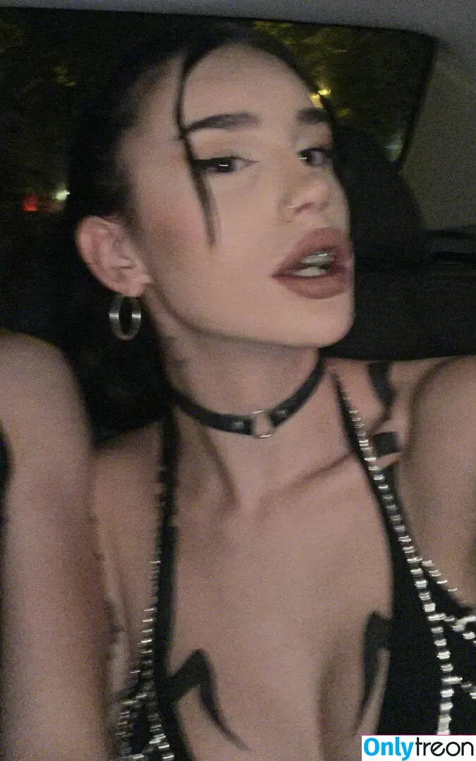 Zeliahxo nude photo #0138 (Female alien / zeliahxo_)
