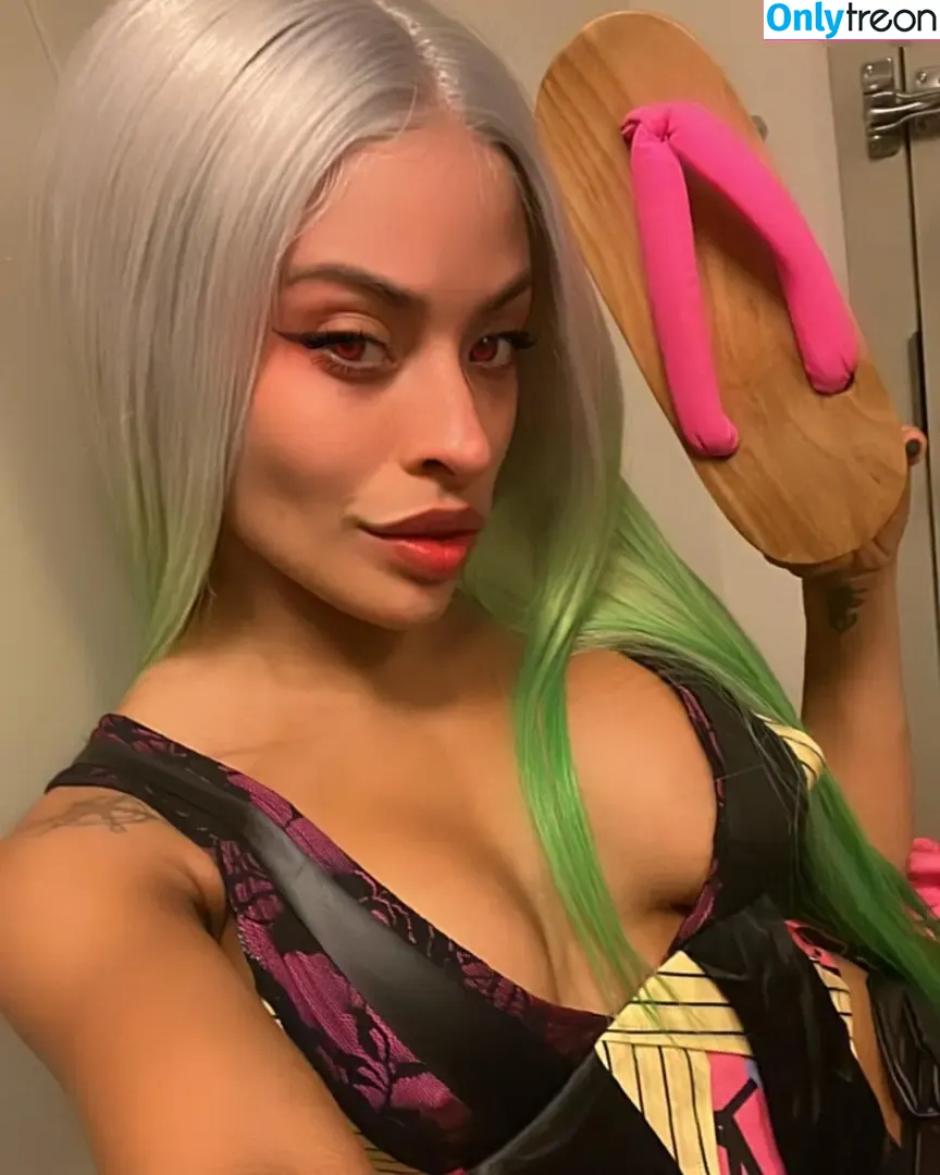 Zelina Vega nude photo #1231 ( / Thea Trinidad / zelinavegawwe)