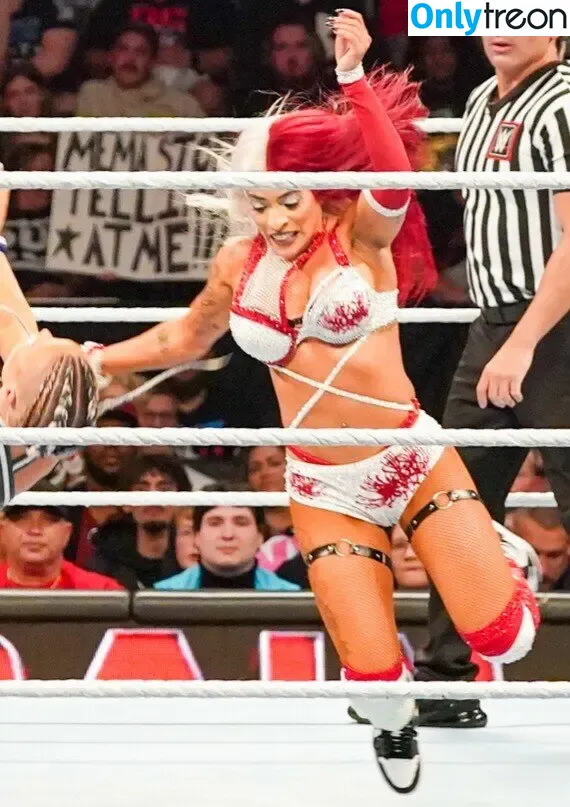 Zelina Vega nude photo #1356 ( / Thea Trinidad / zelinavegawwe)