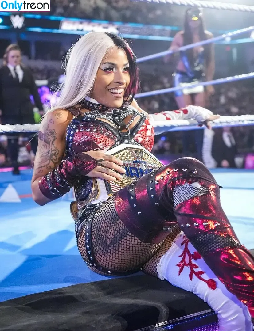 Zelina Vega nude photo #1578 ( / Thea Trinidad / zelinavegawwe)