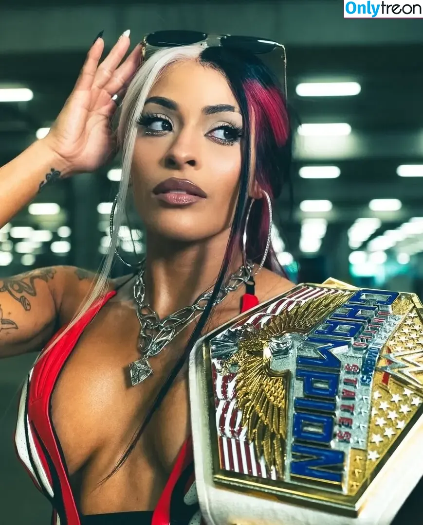Zelina Vega nude photo #1589 ( / Thea Trinidad / zelinavegawwe)