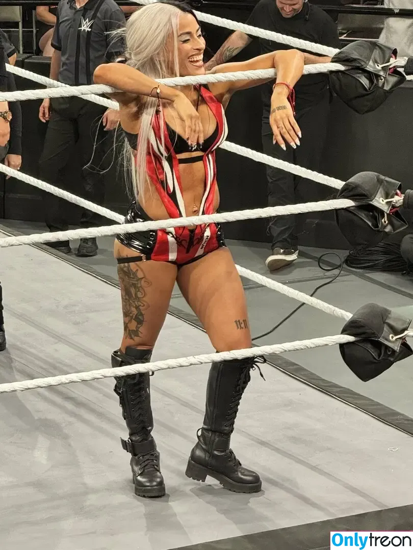 Zelina Vega nude photo #1619 ( / Thea Trinidad / zelinavegawwe)
