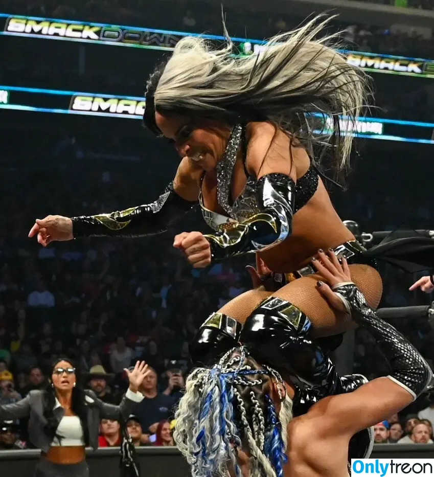 Zelina Vega nude photo #1625 ( / Thea Trinidad / zelinavegawwe)