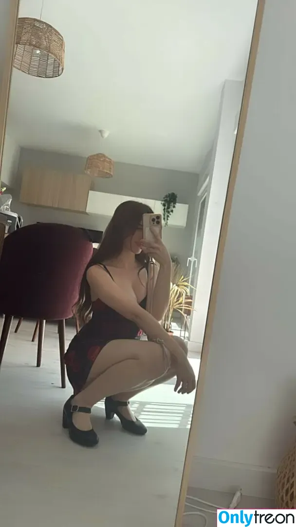 Zeling nude photo #0051 (Alicia / ZeIing)