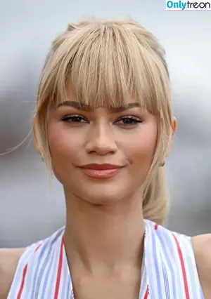 Zendaya nude photo #1865