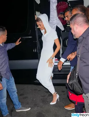 Zendaya nude photo #2158