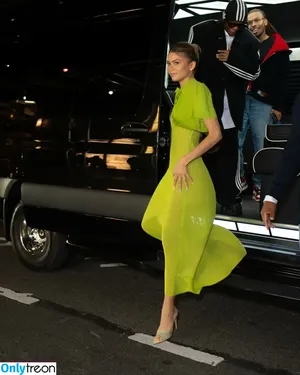 Zendaya nude photo #2170