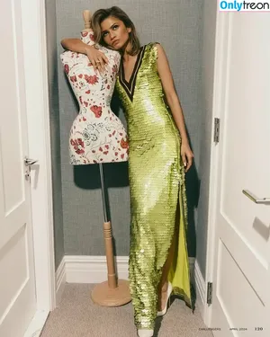 Zendaya nude photo #2222