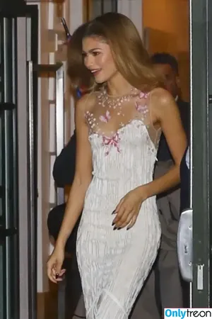 Zendaya nude photo #2313