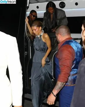 Zendaya nude photo #2331