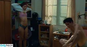 Zendaya nude photo #2390