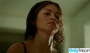 Zendaya nude photo #2466