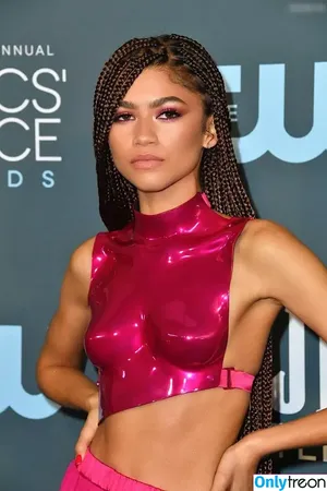 Zendaya nude photo #2486