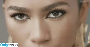Zendaya nude photo #2591