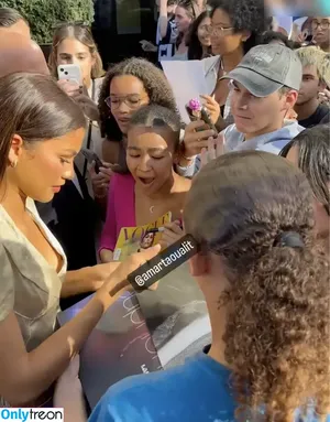 Zendaya nude photo #2633
