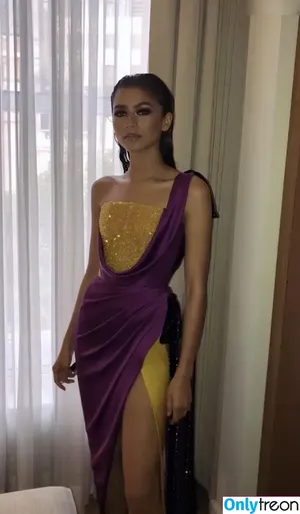Zendaya nude photo #2671