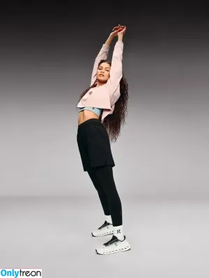 Zendaya nude photo #2712