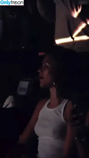 Zendaya nude photo #2724
