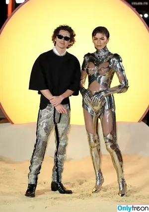 Zendaya nude photo #2776