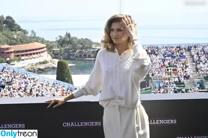Zendaya nude photo #2893