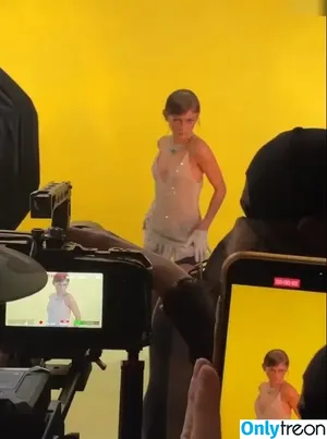 Zendaya nude photo #2935