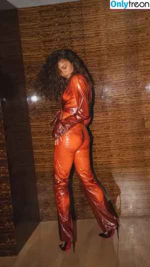 Zendaya nude photo #2979