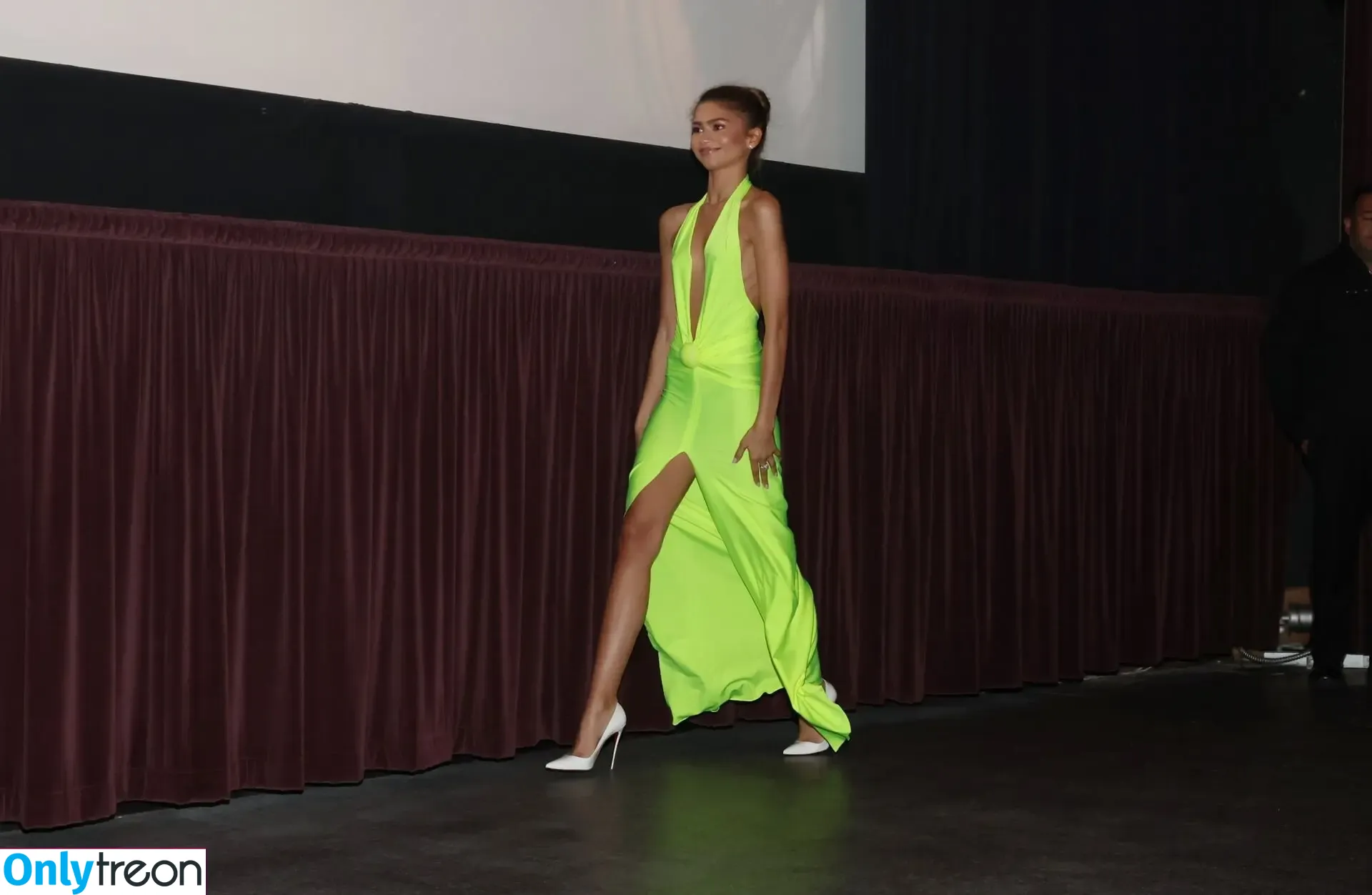 Zendaya nude photo #2026 (Zendaya)